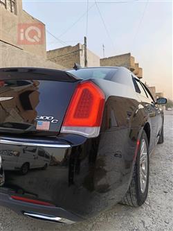 کرایسلەر 300